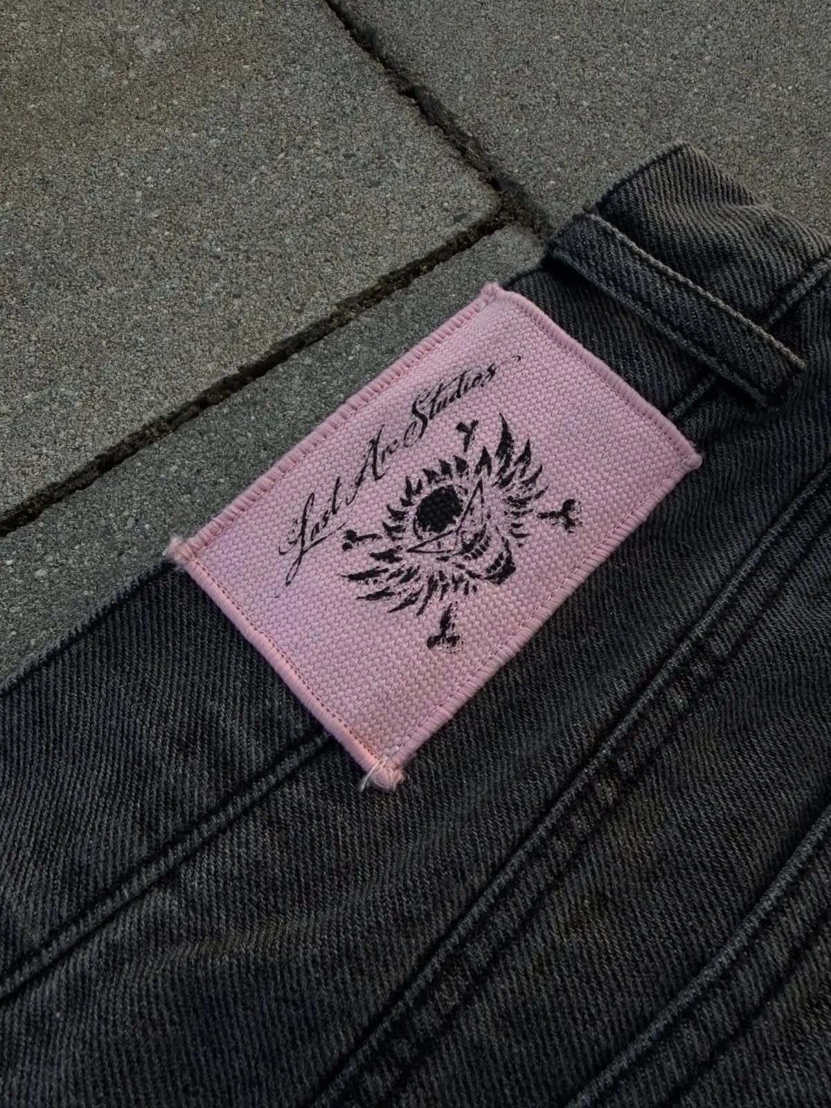 Anime One Piece "Doflamingo" Jeans